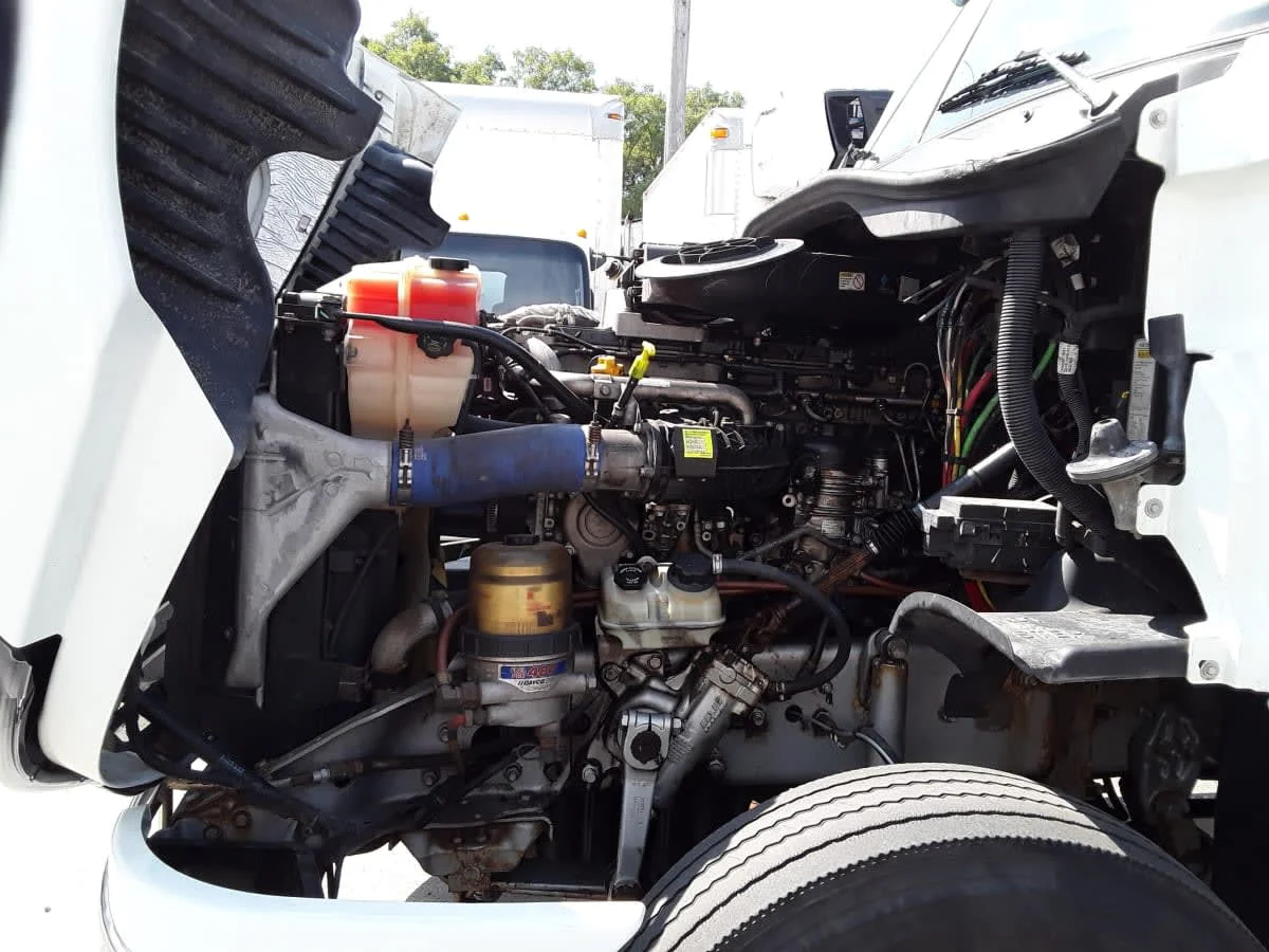 2020 Freightliner Cascadia - image 8