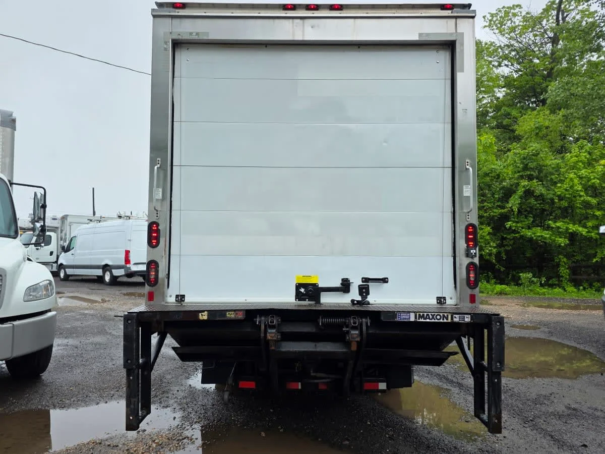 2019 Isuzu NPR - image 5