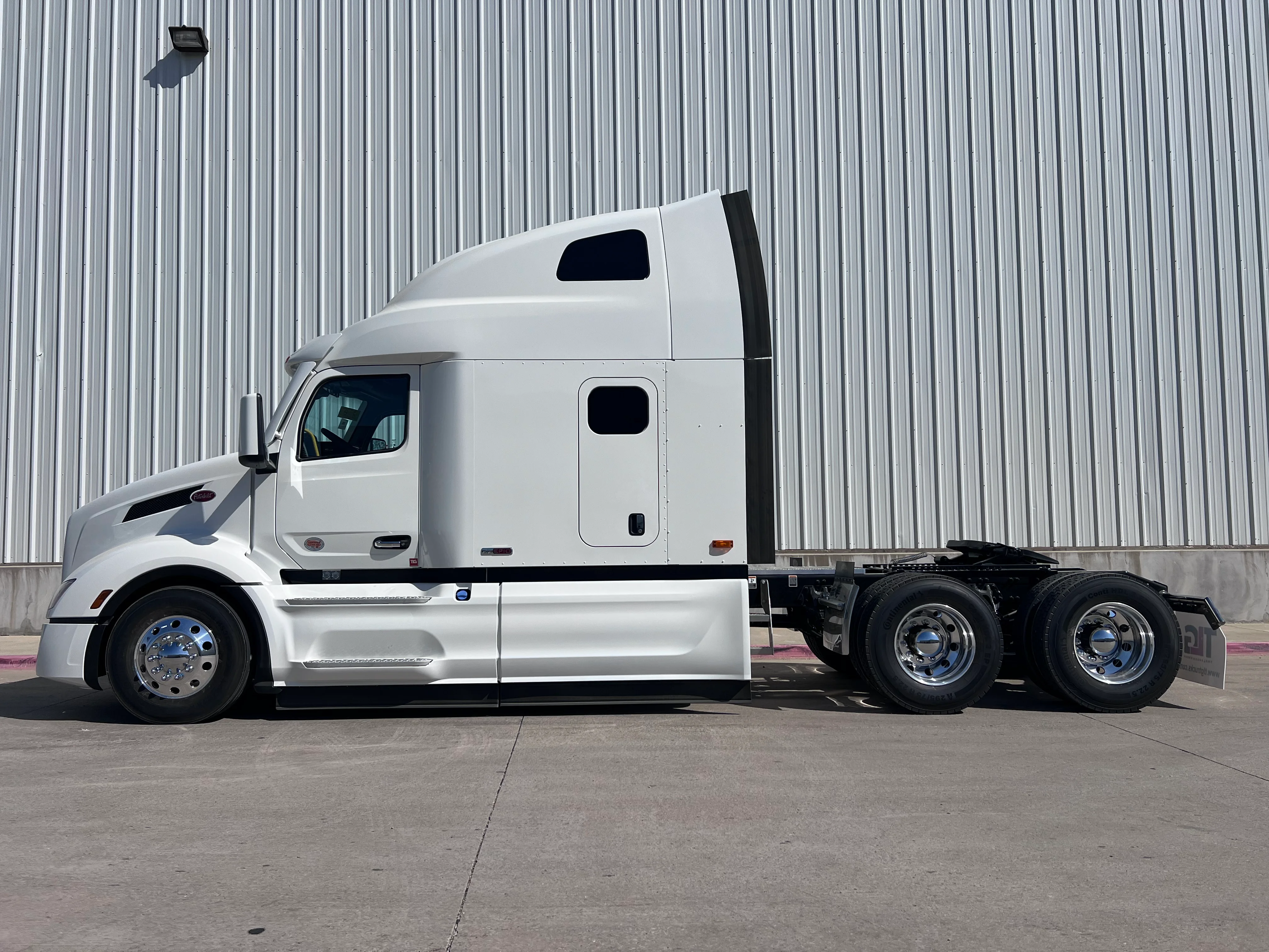 2027 Peterbilt 579 in Springfield, MO — photo 2