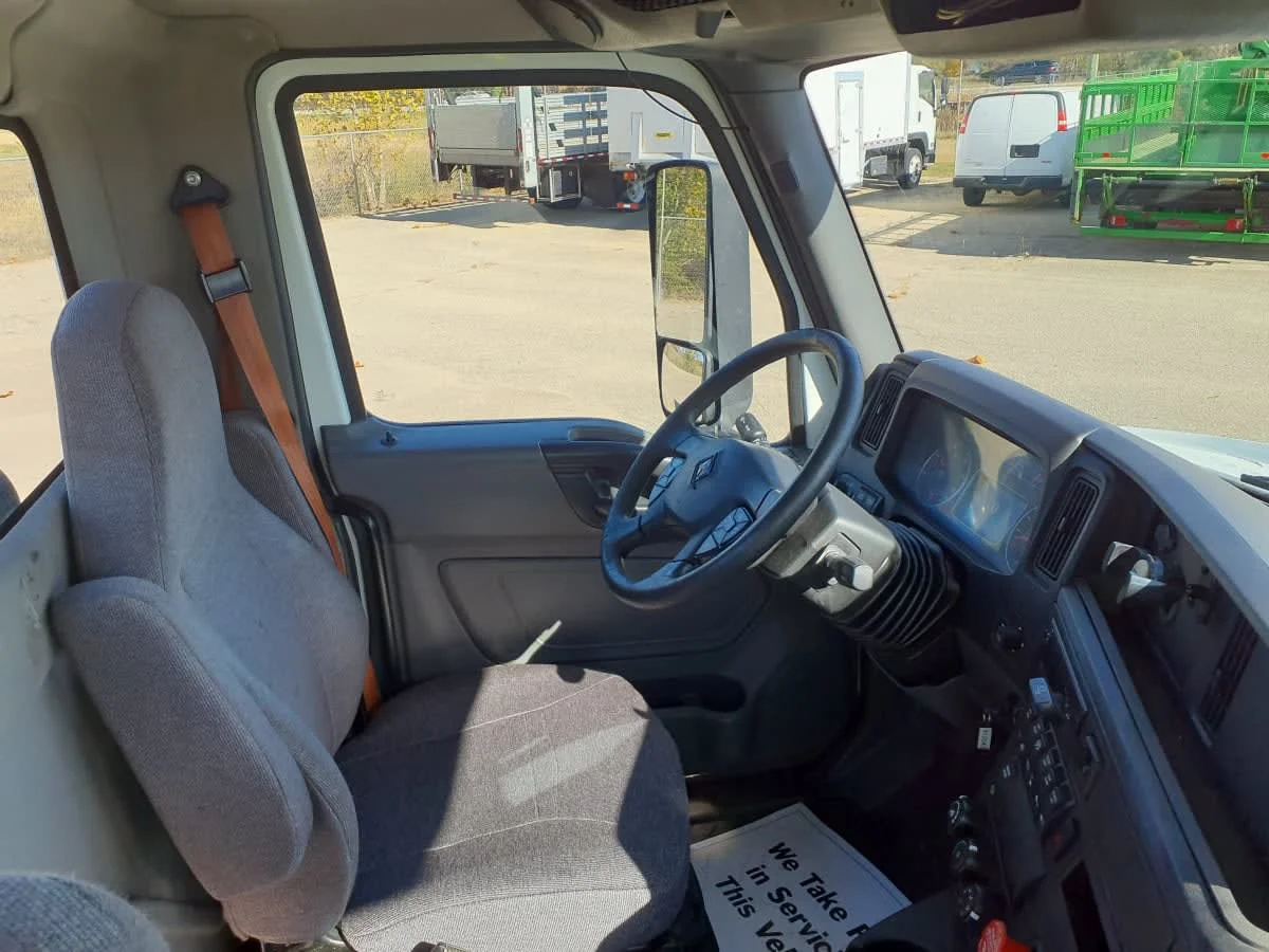 2019 International LT in Wayland, MI — photo 7