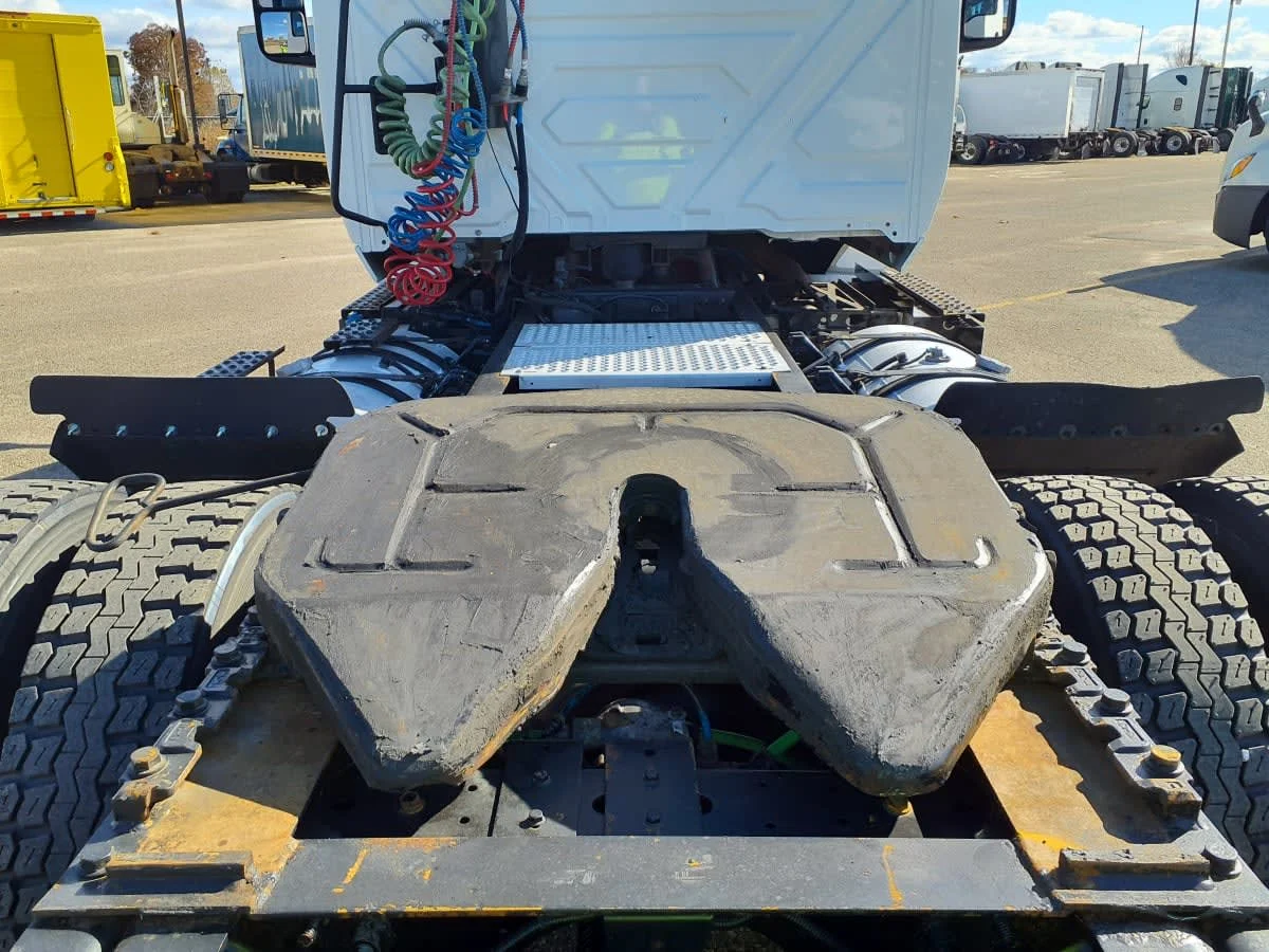 2019 International LT in Wayland, MI — photo 10