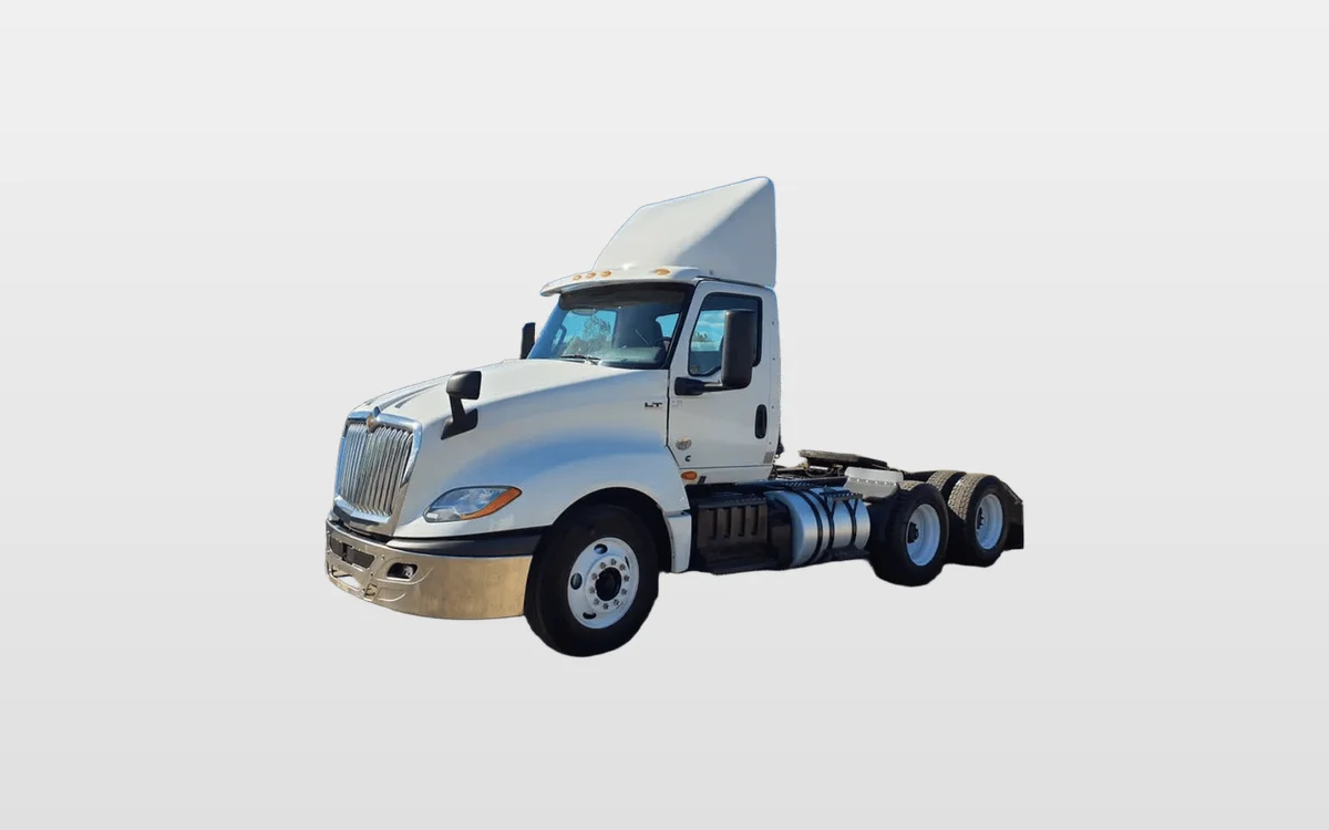 2019 International - image 1