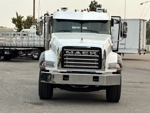 2026 Mack Granite in Denver, CO — photo 2