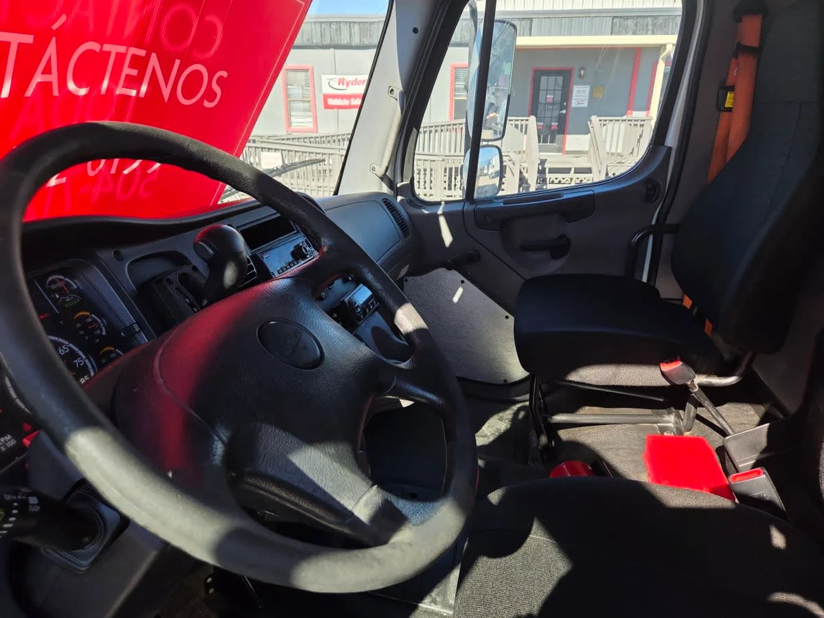 2019 Freightliner M2 106 in St. Rose, LA — photo 8