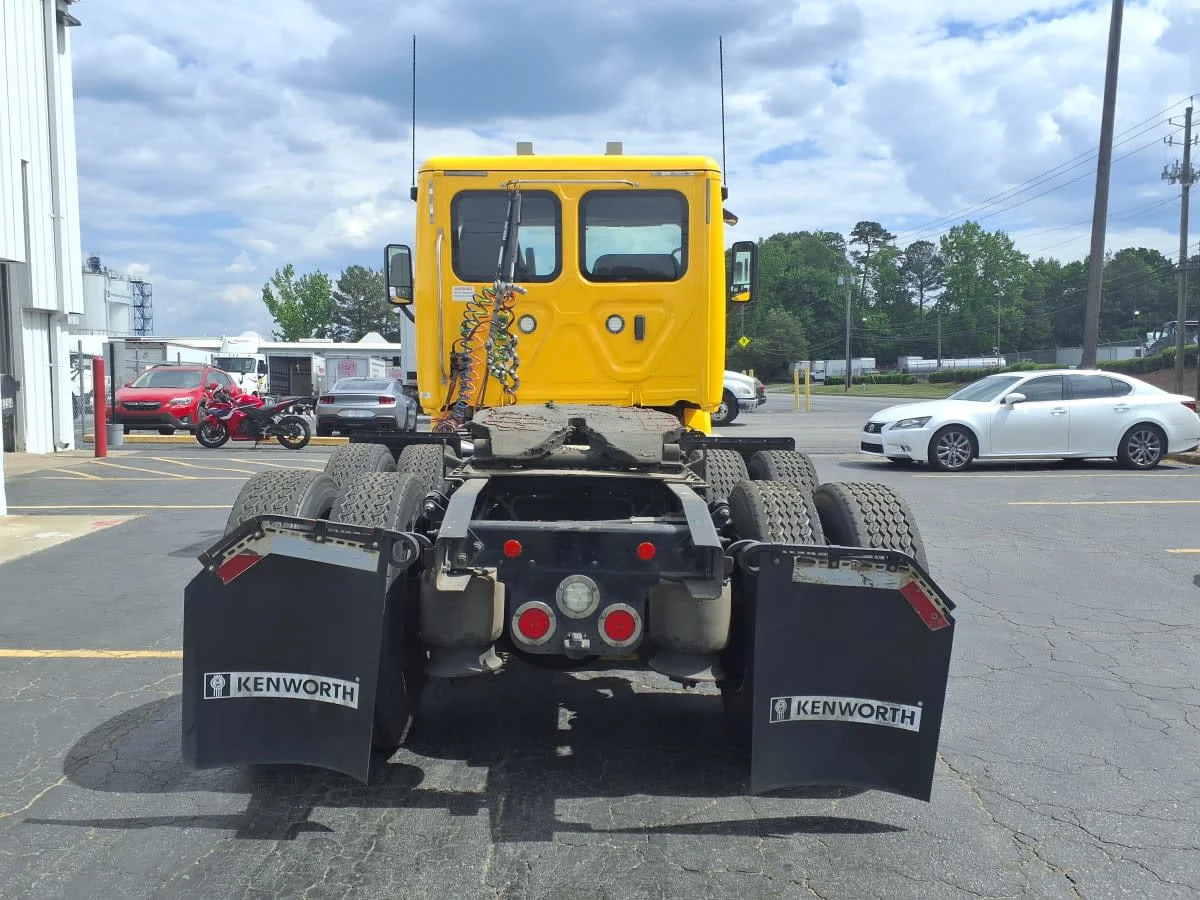 2018 Freightliner Cascadia in Doraville, GA — photo 5