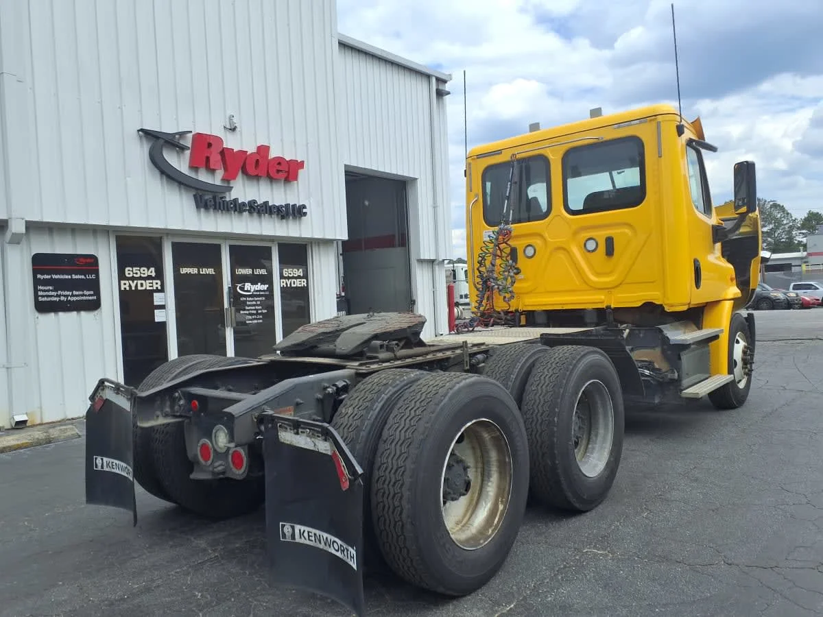2018 Freightliner Cascadia in Doraville, GA — photo 6