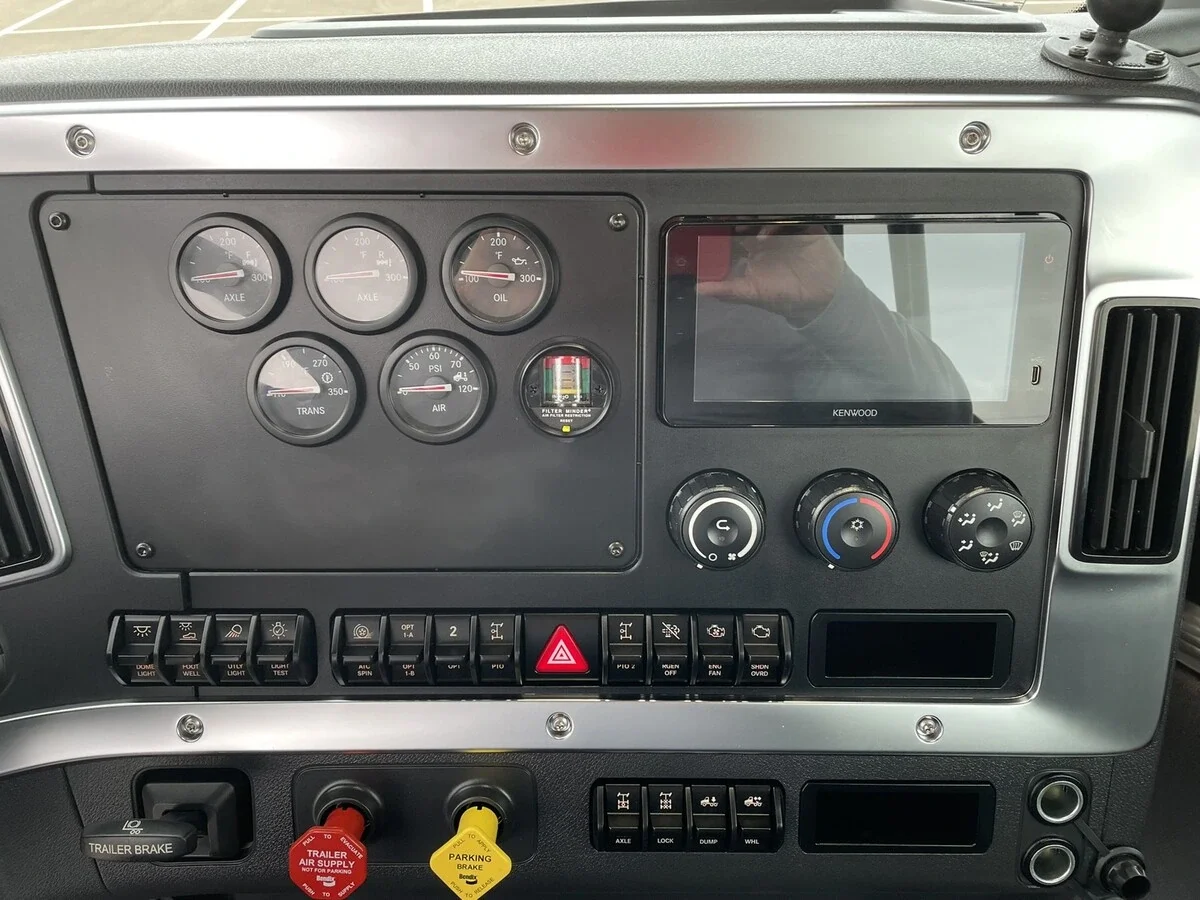 2027 Western Star 49X — photo 20