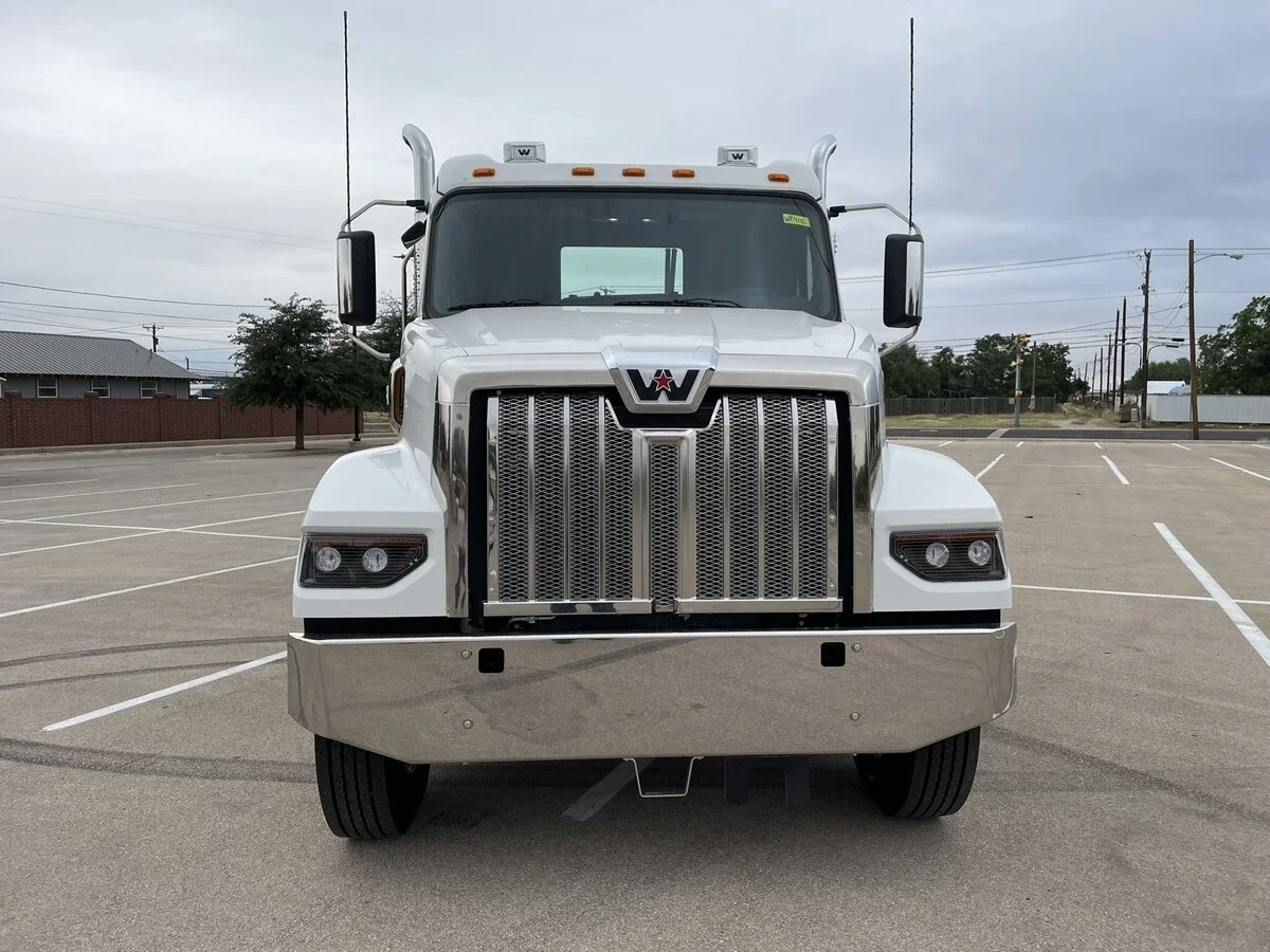 2027 Western Star 49X — photo 7
