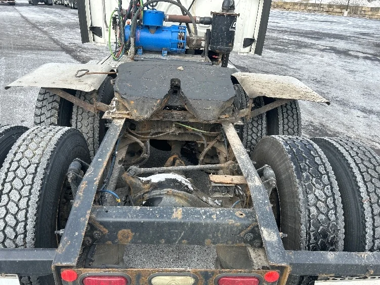 2020 Freightliner Cascadia in Middlefield, OH — photo 6