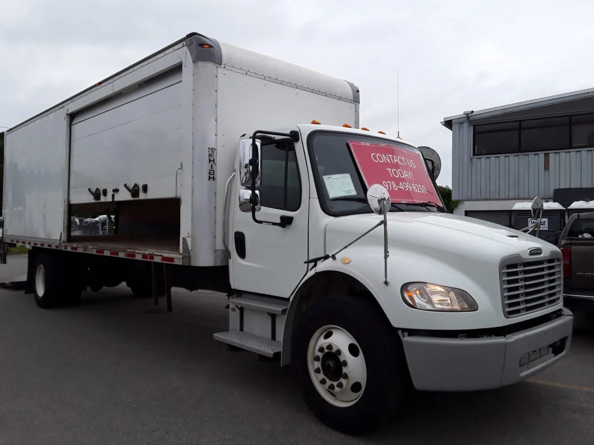 2019 Freightliner M2 106 in Salisbury, MA — photo 3
