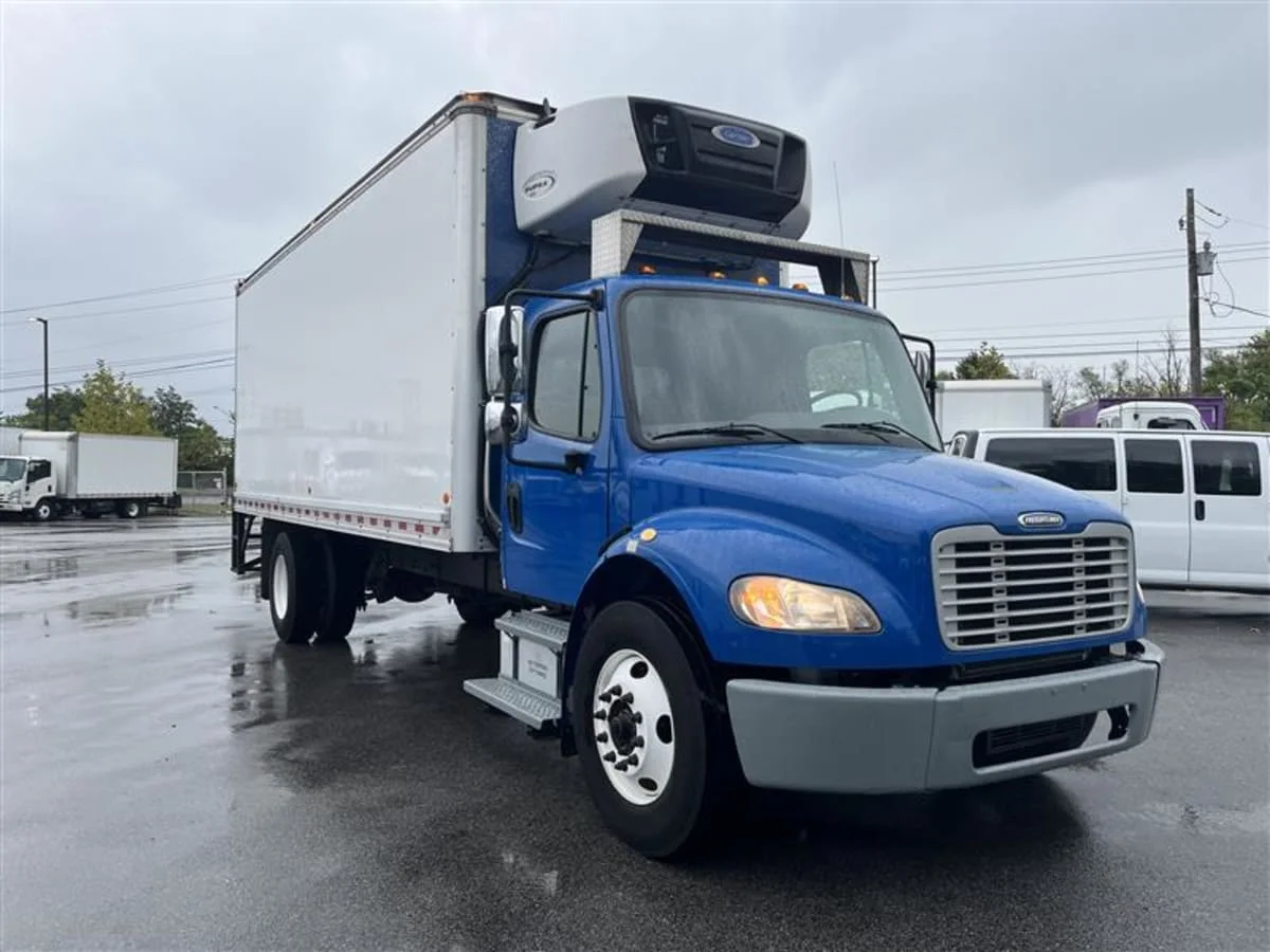 2018 Freightliner M2 106 in Beltsville, MD — photo 3