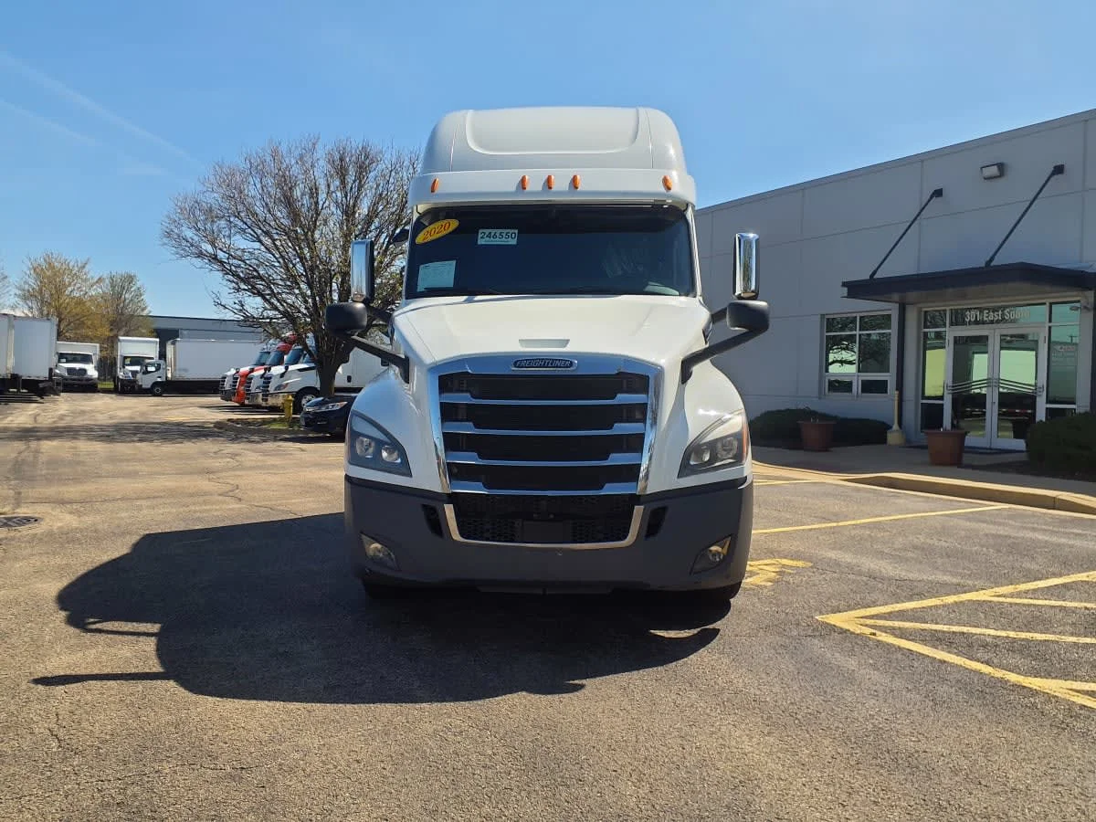 2020 Freightliner Cascadia in Wayland, MI — photo 2