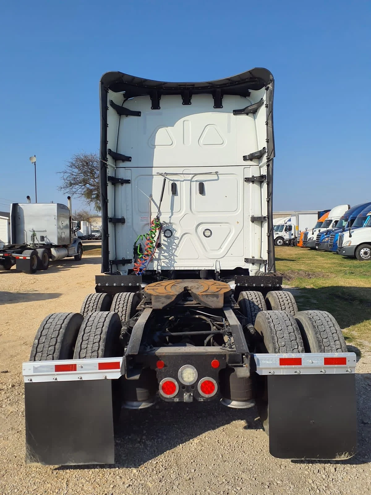2022 Freightliner Cascadia in Converse, TX — photo 5