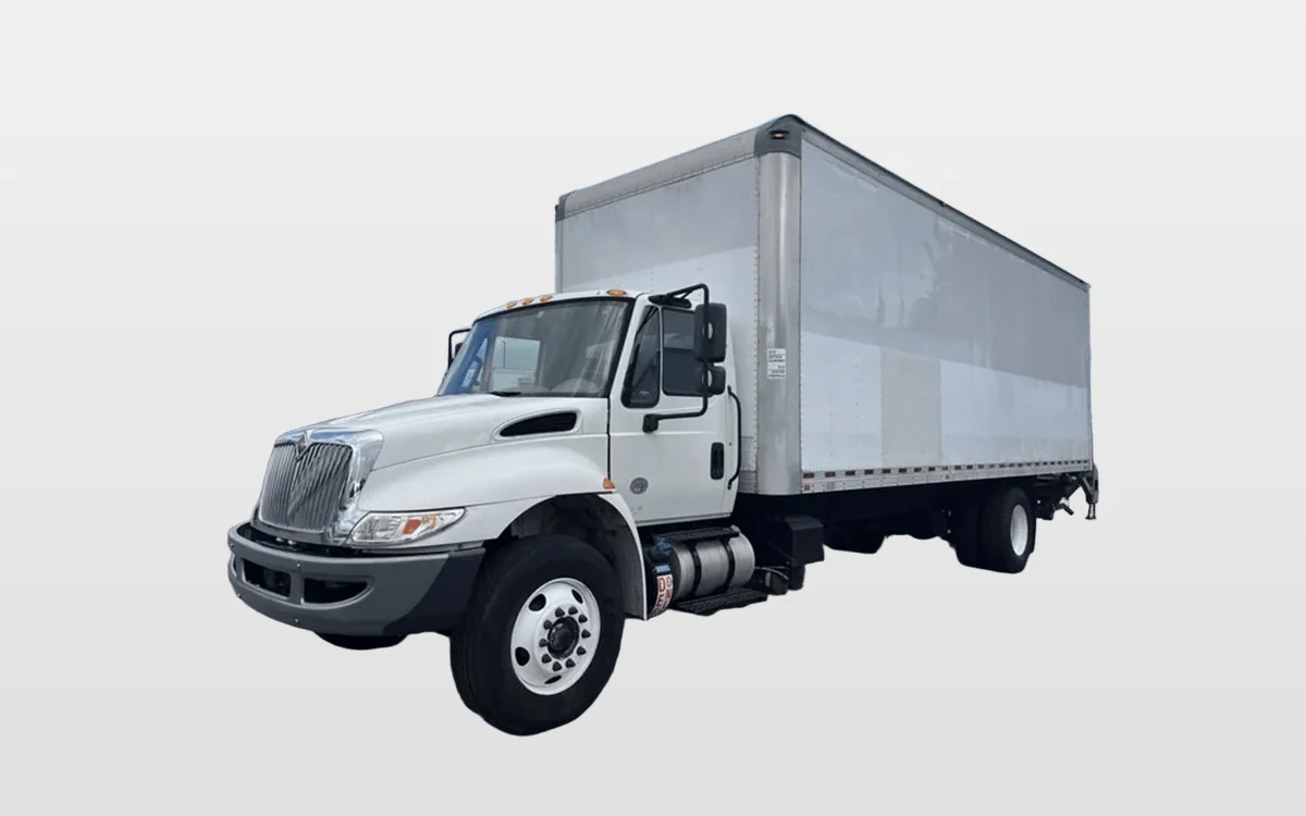 2018 International 4300 - image 1