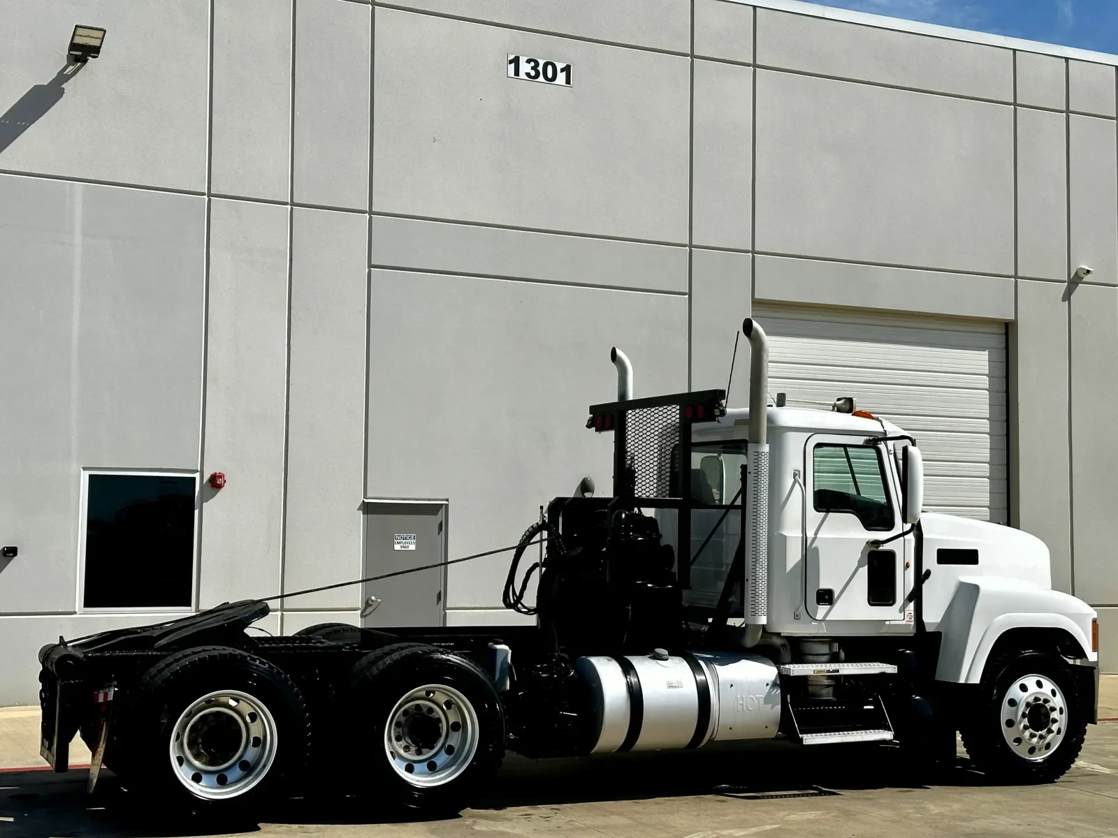 2012 Mack Pinnacle in Hutchins, TX — photo 5