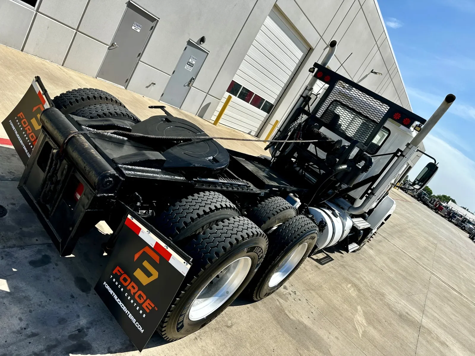 2012 Mack Pinnacle in Hutchins, TX — photo 11
