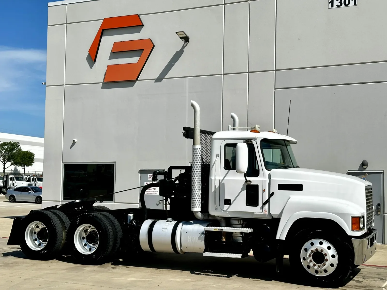 2012 Mack Pinnacle in Hutchins, TX