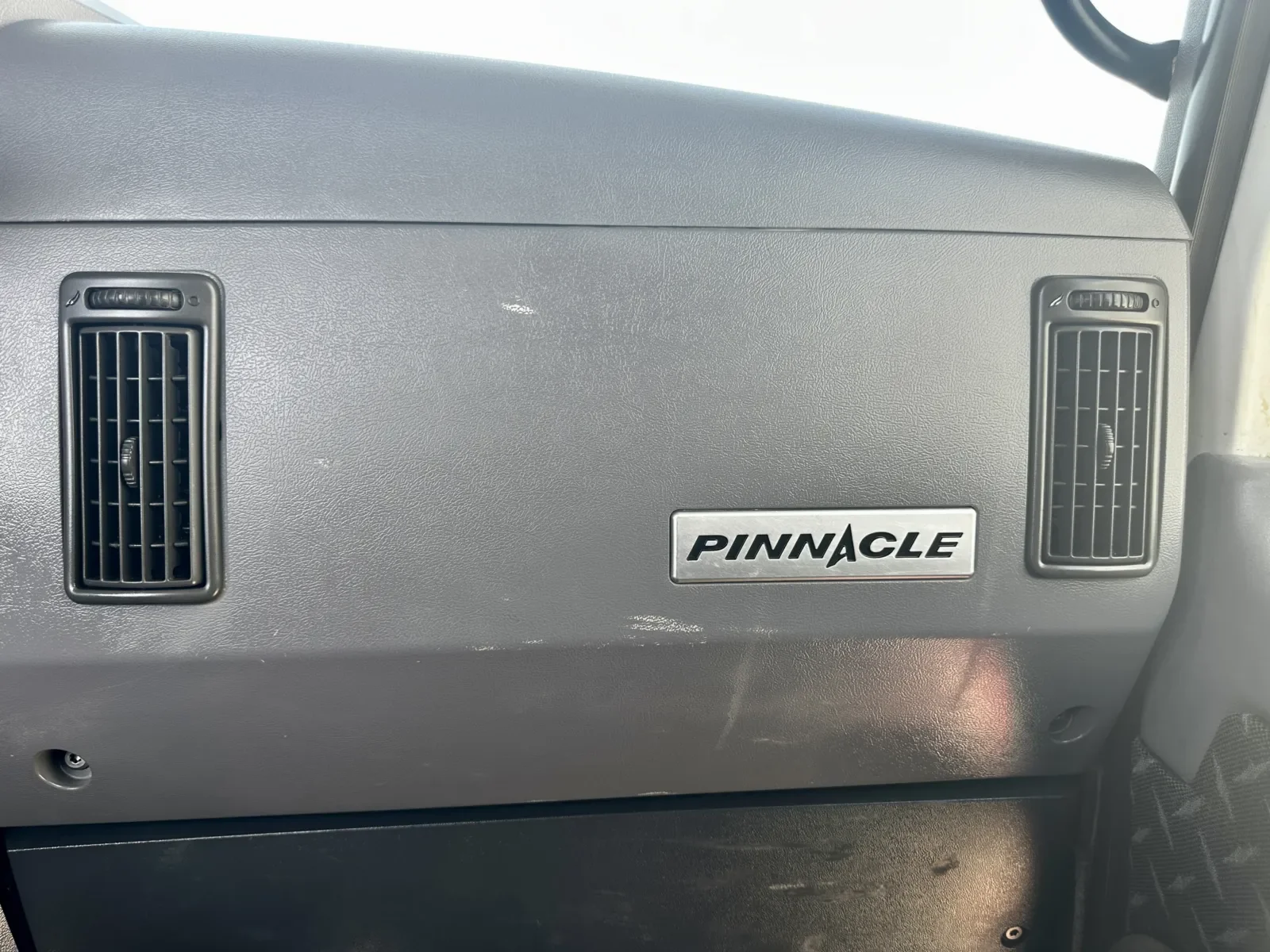 2012 Mack Pinnacle in Hutchins, TX — photo 19