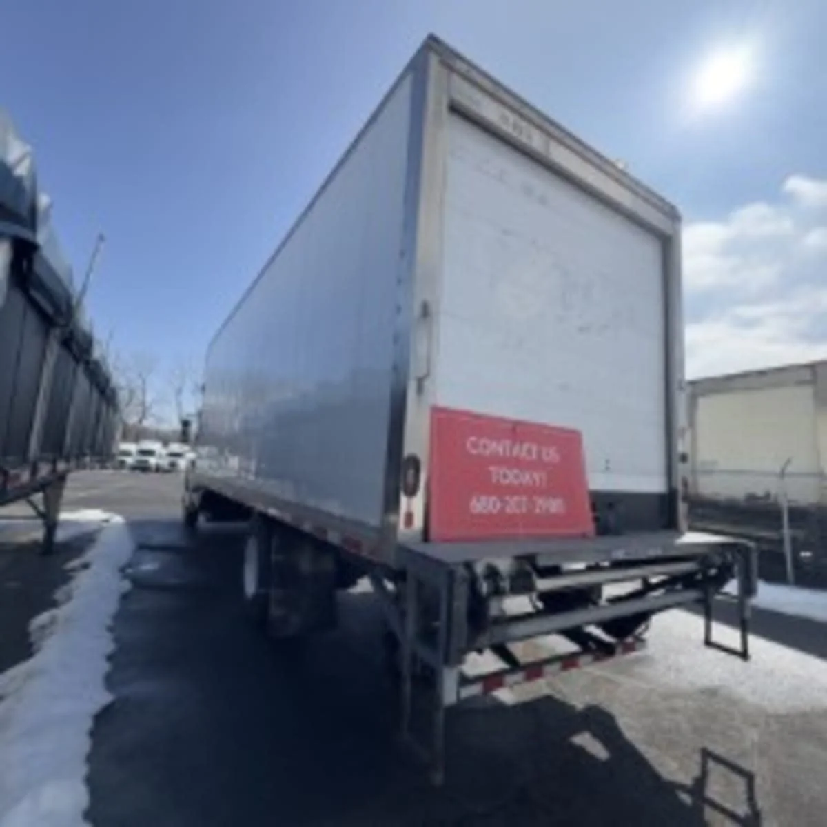 2019 International 4300 - image 4