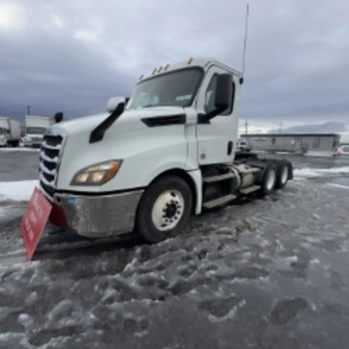 2019 Freightliner Cascadia in Syracuse, NY — photo 3