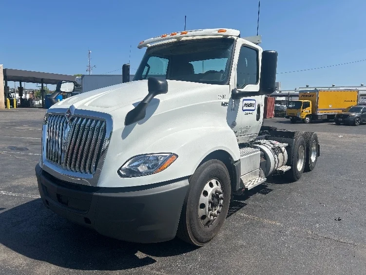 2020 International LT in Baltimore, MD — photo 3