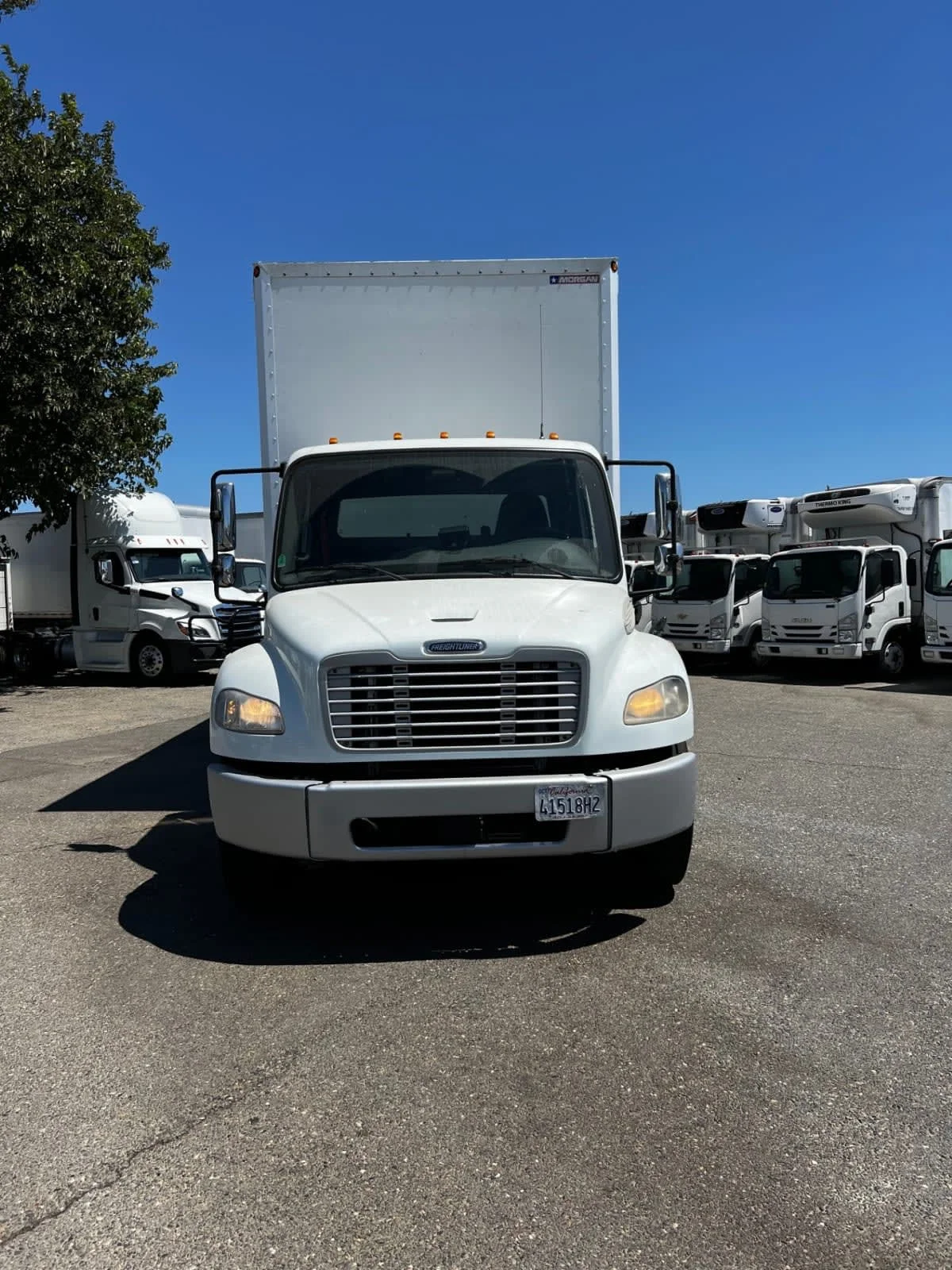 2018 Freightliner M2 106 in Fontana, CA — photo 2