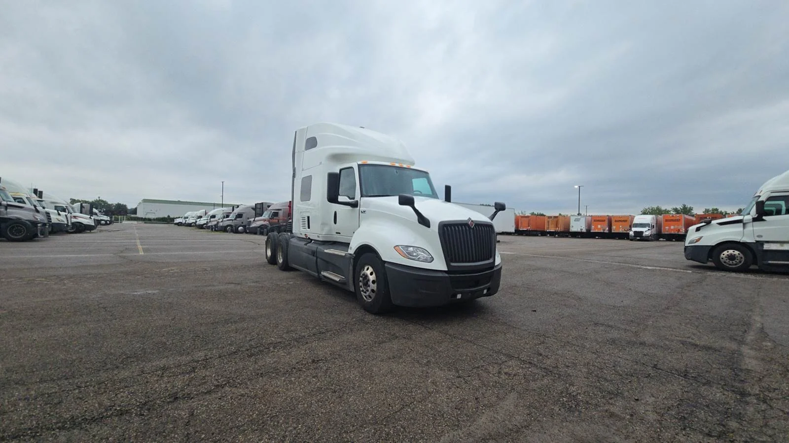 2022 International LT in Columbus, OH