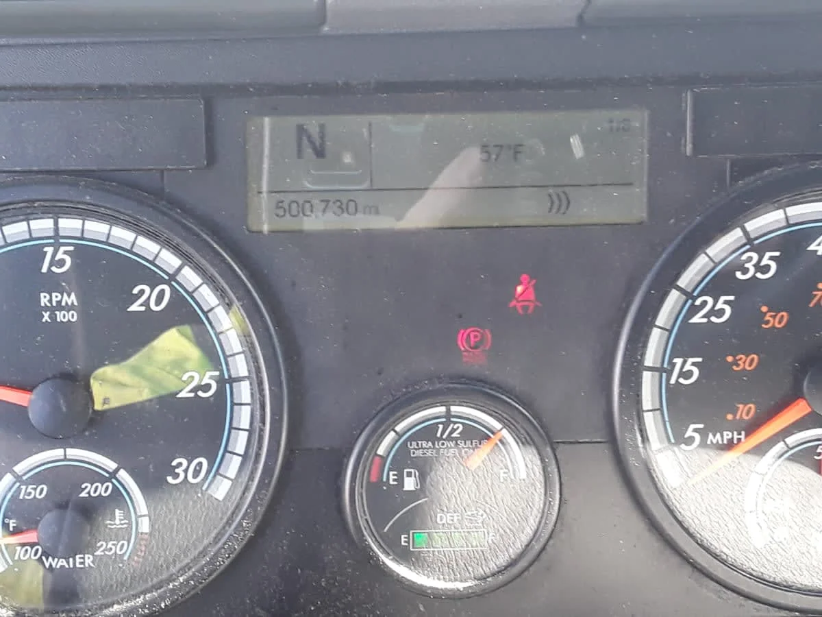 2018 Freightliner Cascadia - image 12