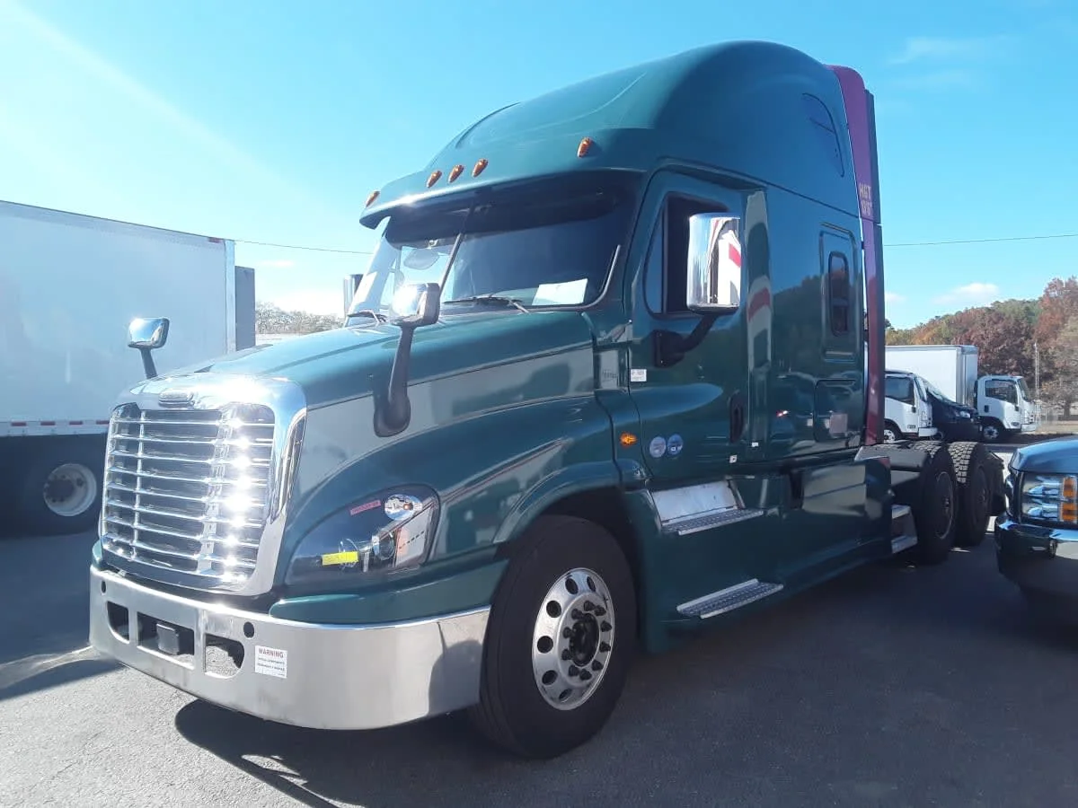 2018 Freightliner Cascadia in Salisbury, MA