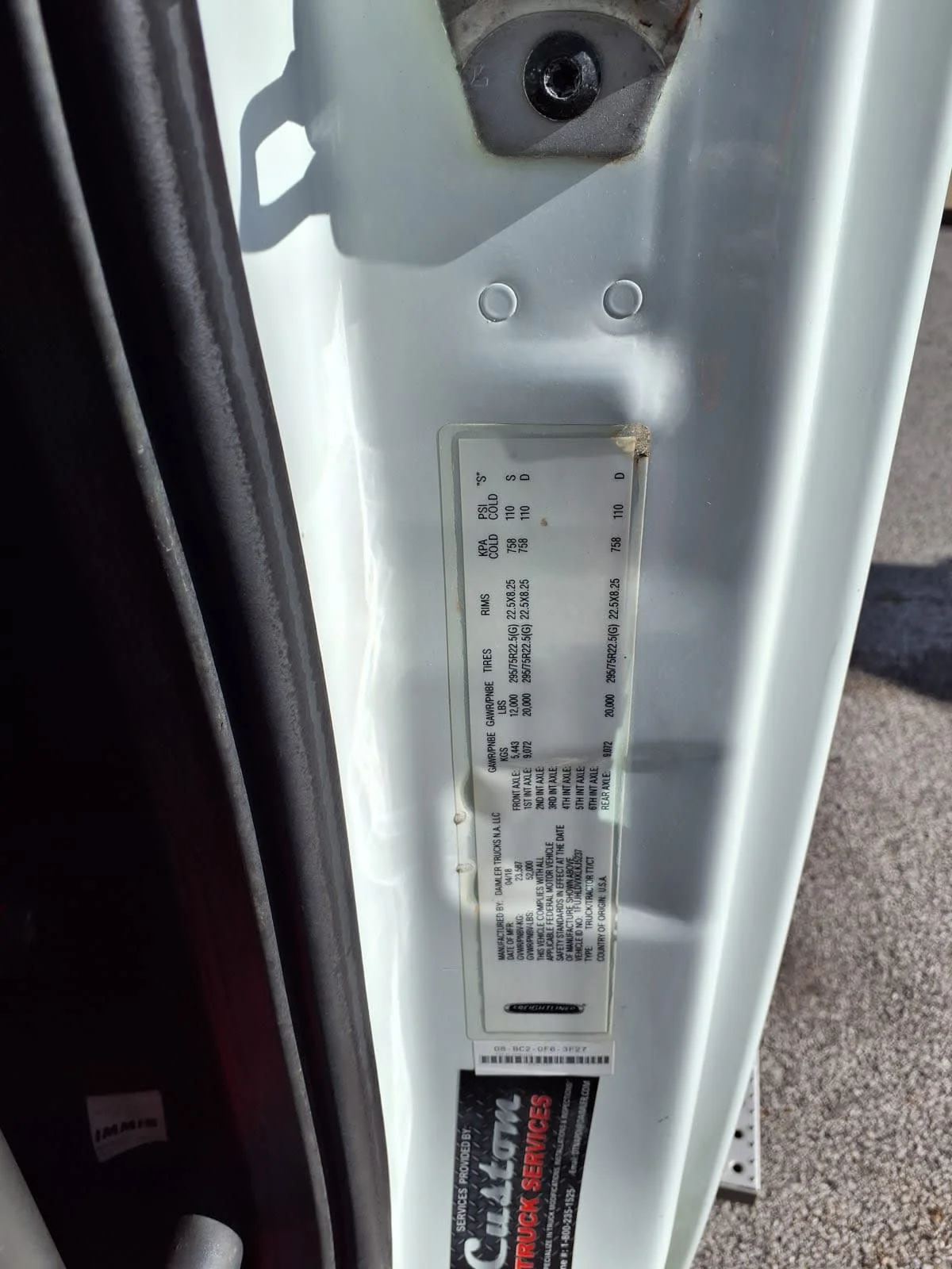 2019 Freightliner Cascadia in Cleveland, OH — photo 9