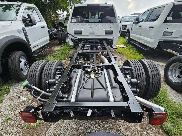 2026 Ford F-550 — photo 7