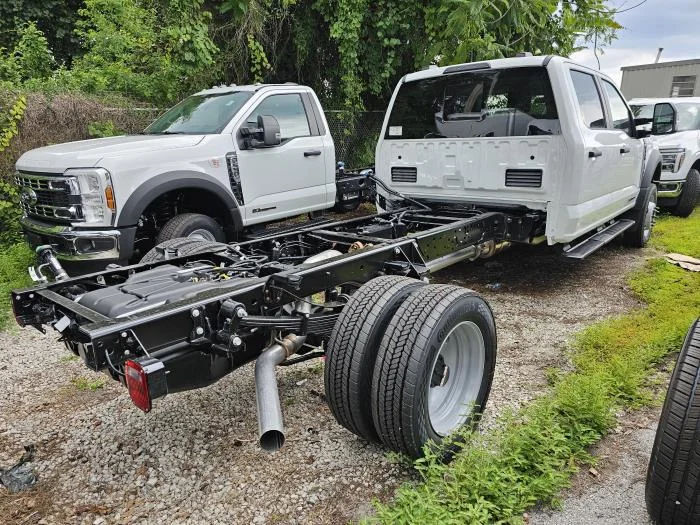 2026 Ford F-550 — photo 5