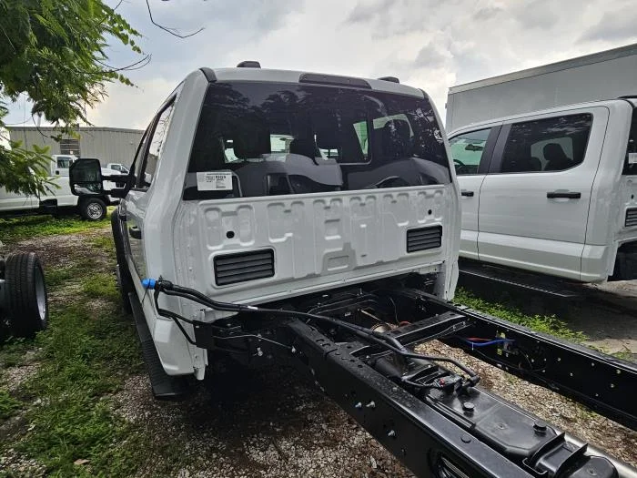 2026 Ford F-550 — photo 4