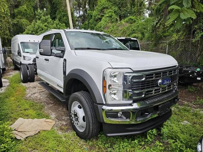 2026 Ford F-550 — photo 3