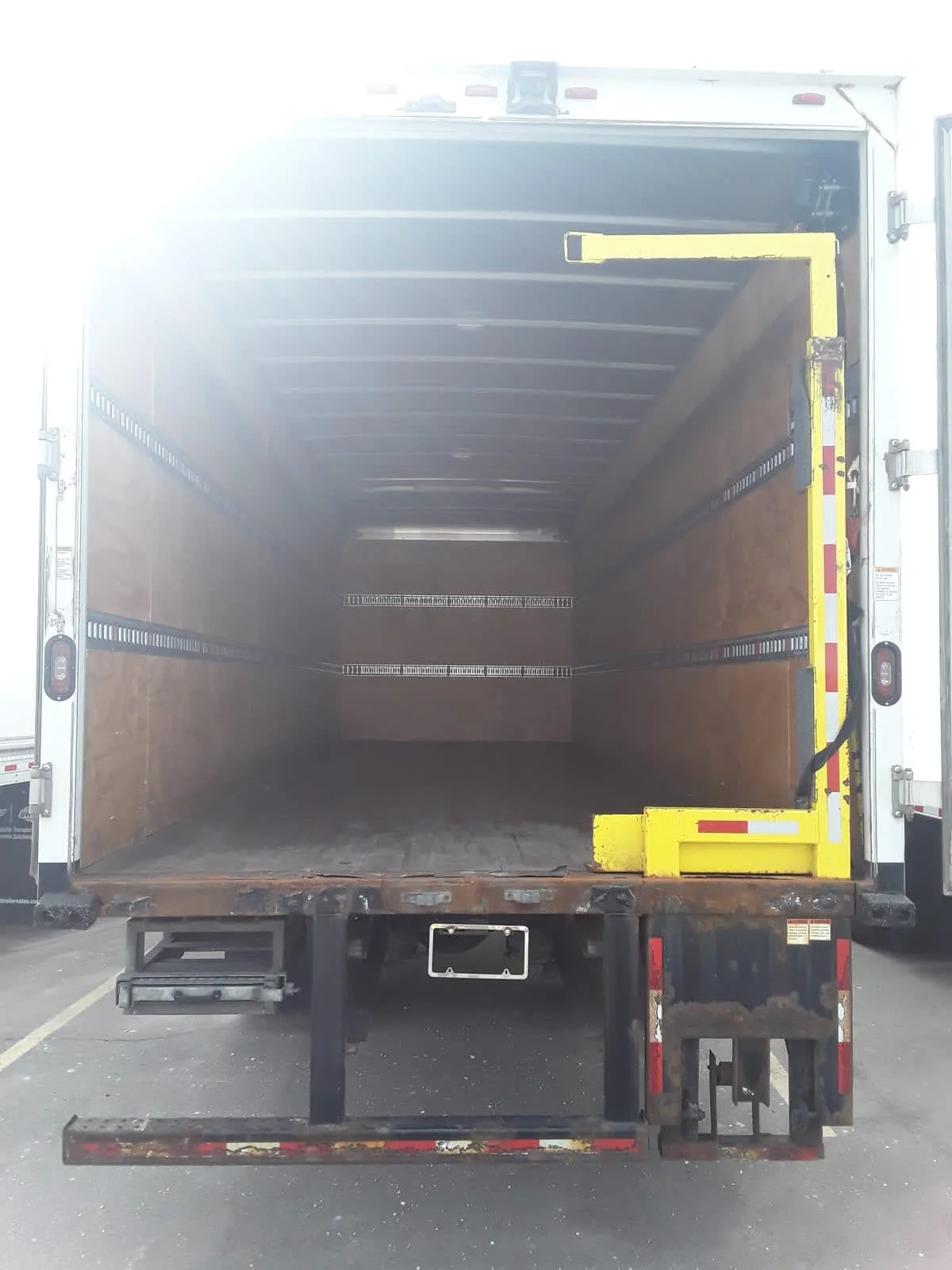 2019 International 4300 - image 8