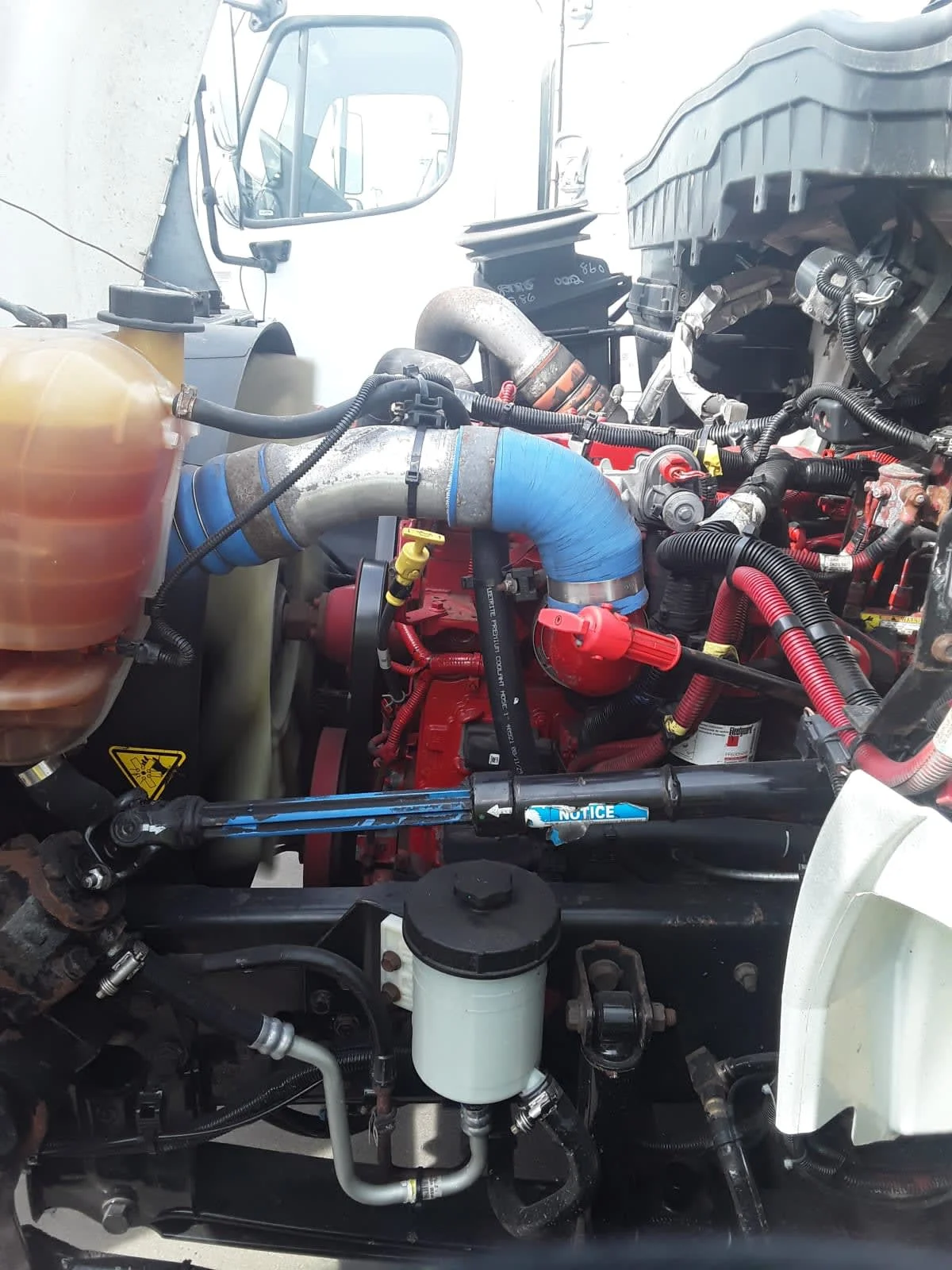 2019 International 4300 - image 9