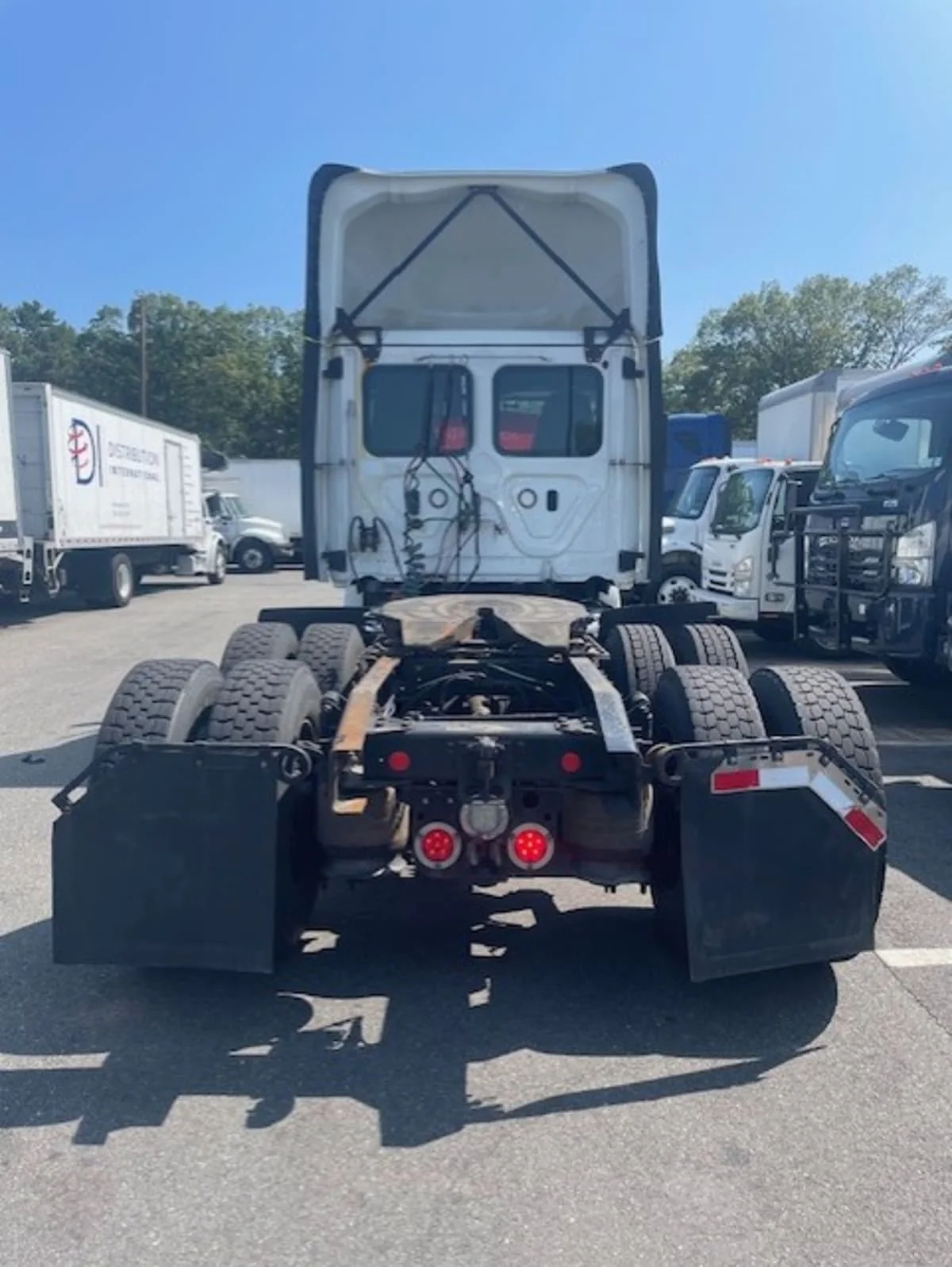 2019 Freightliner Cascadia in Farmingdale, NY — photo 5