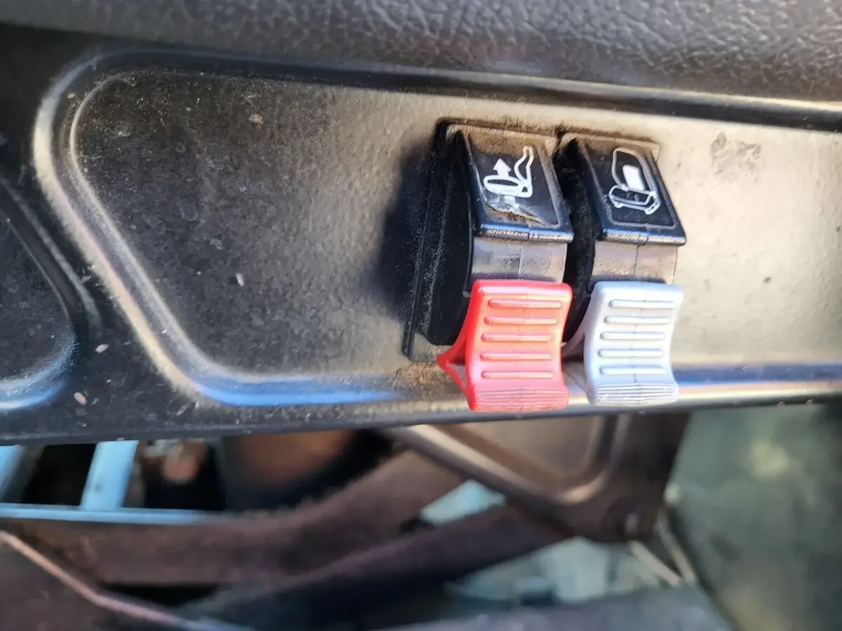 2010 International 4300 - image 14