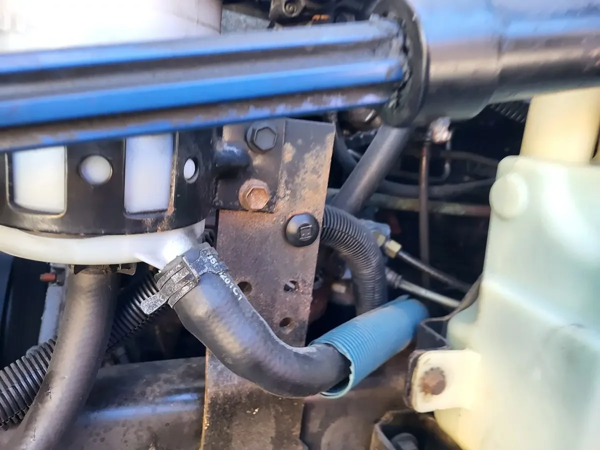 2010 International 4300 - image 33