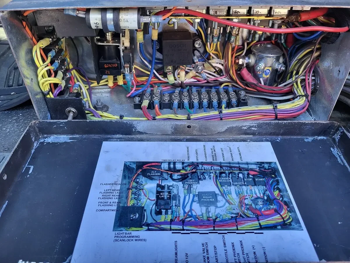 2010 International 4300 - image 15