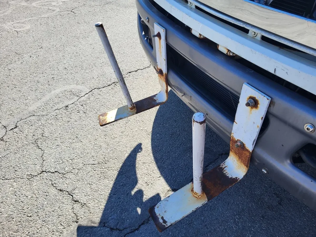 2010 International 4300 - image 4