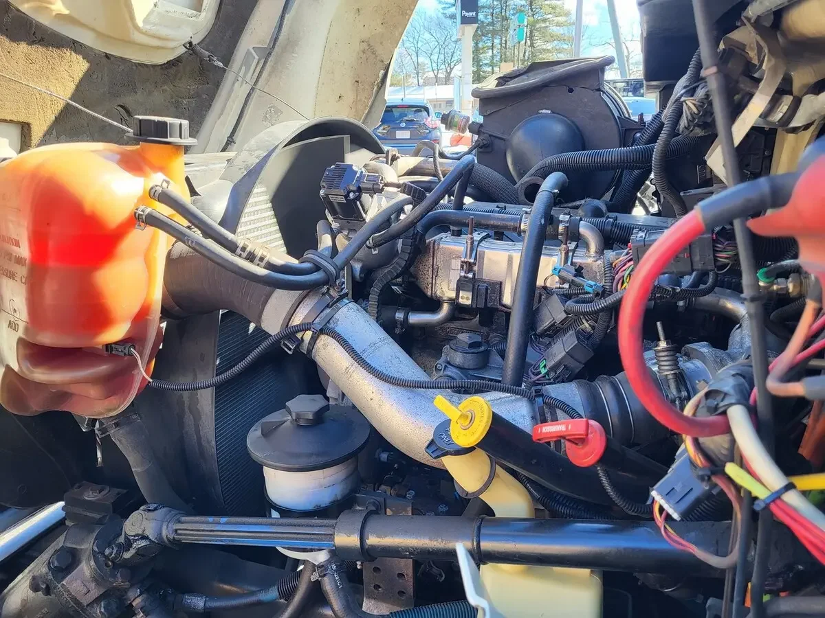 2010 International 4300 - image 30