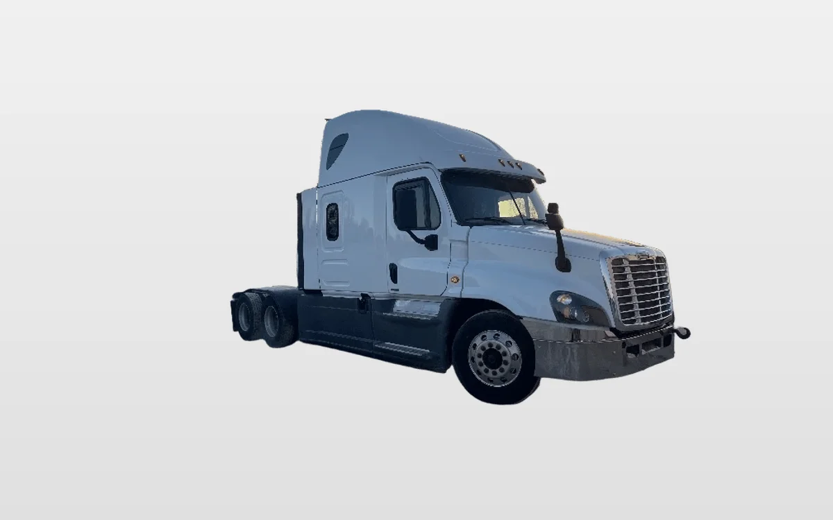 2016 Freightliner Cascadia - image 1