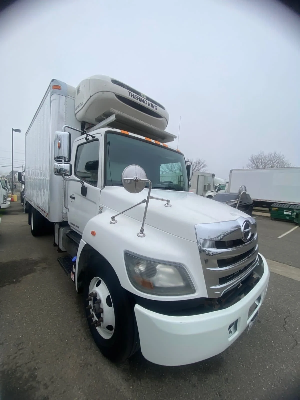 2019 Hino 268 in West Sacramento, CA — photo 3