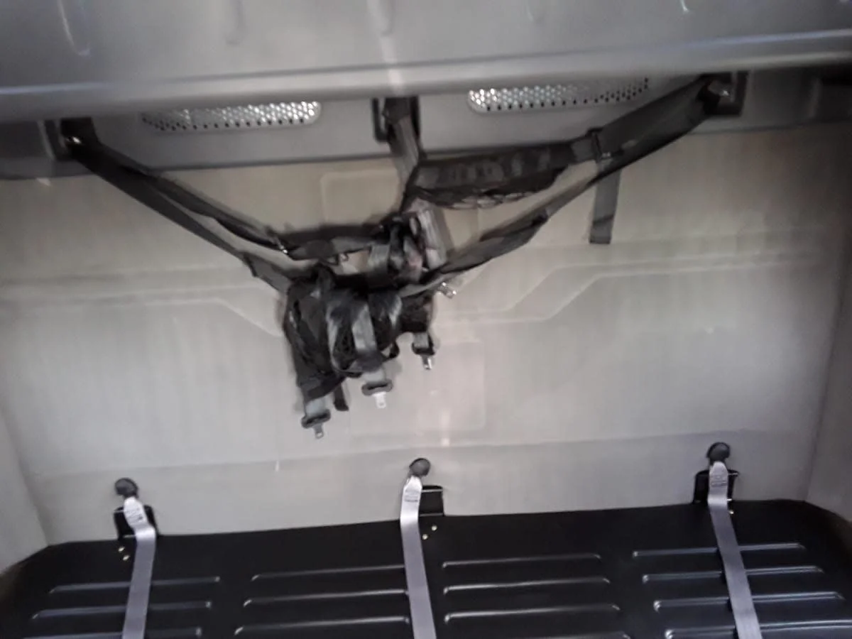 2020 Freightliner Cascadia - image 8