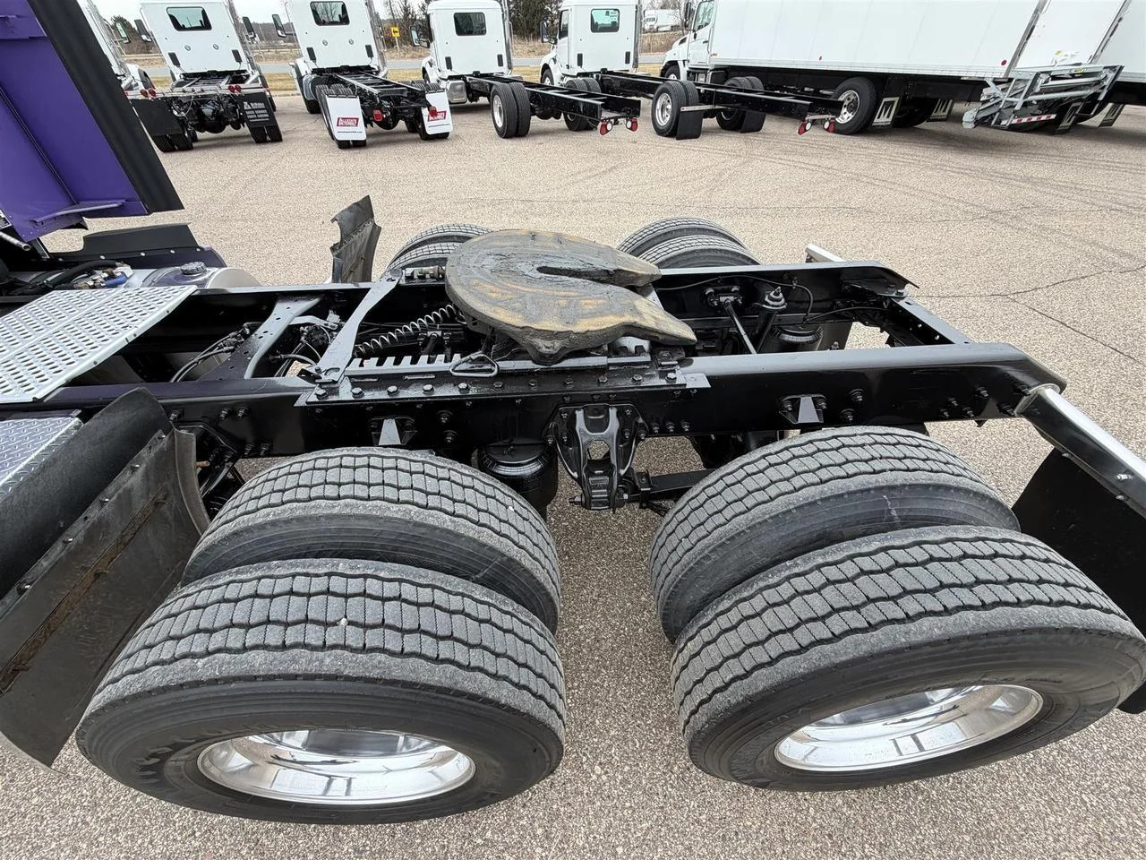 2022 Kenworth T680 - image 6