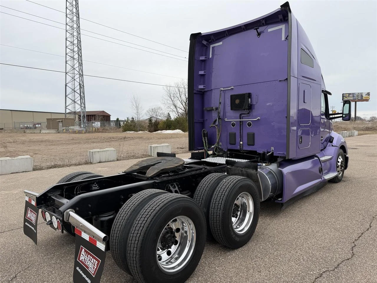 2022 Kenworth T680 - image 3