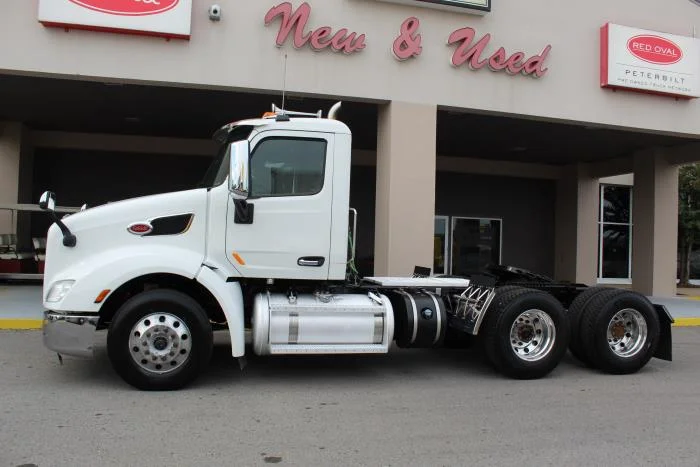 2020 Peterbilt 579 - image 4