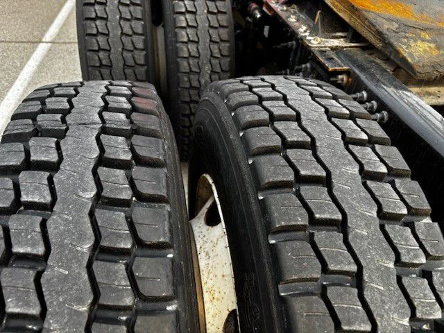 2020 Volvo VNR 660 in Indianapolis, IN — photo 6