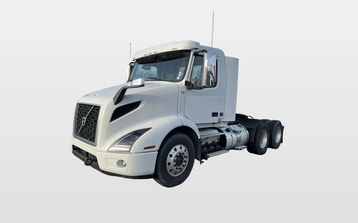 2018 Volvo - image 1